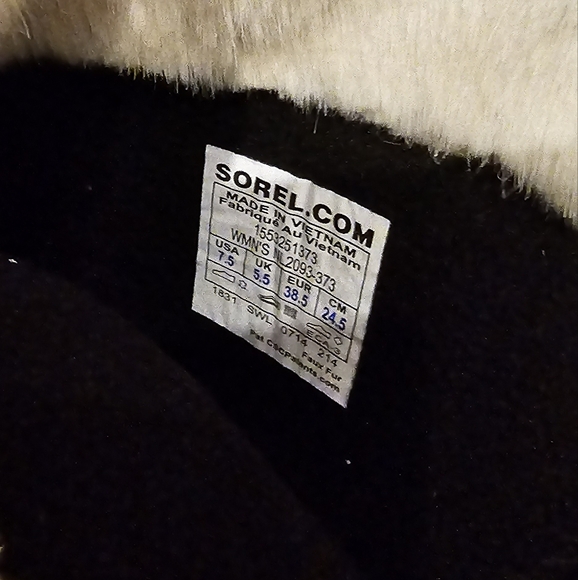 Sorel Winter Boots - Picture 2 of 2